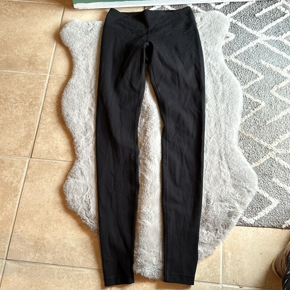 Three pair of Lululemon leggings, various lengths, size small - Picture 8 of 10